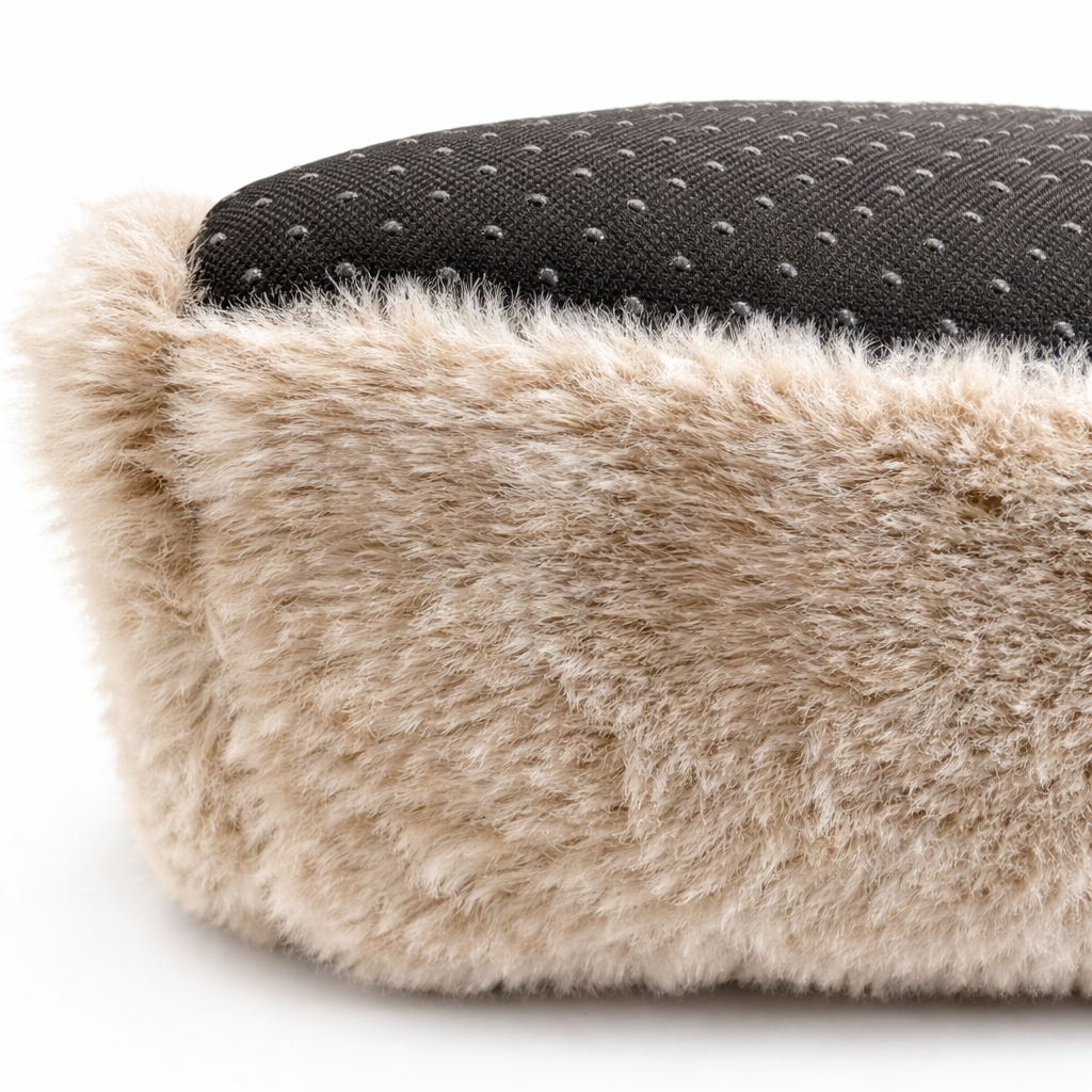 The Lazy Dog Club Pillow Bed