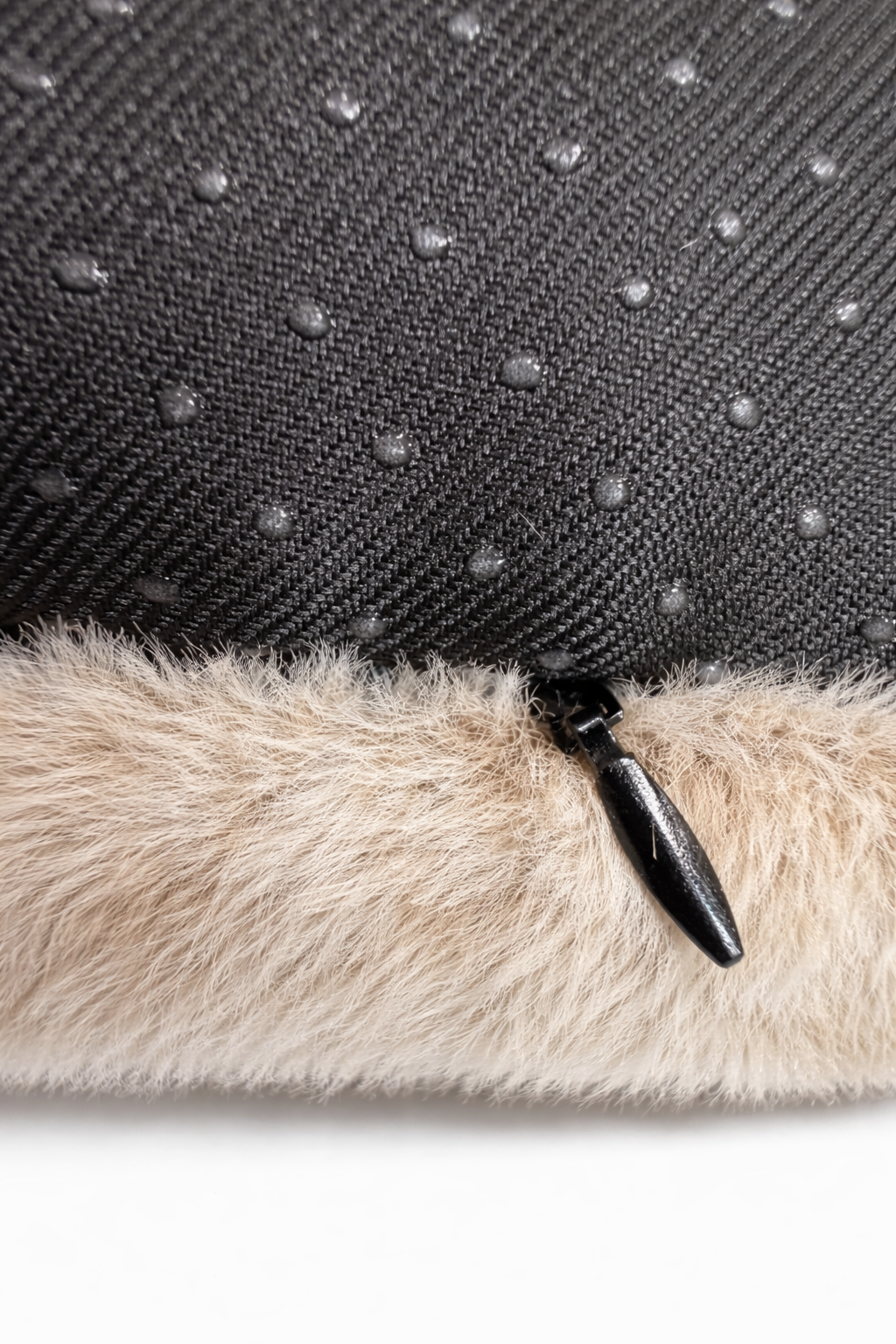 The Lazy Dog Club Pillow Bed